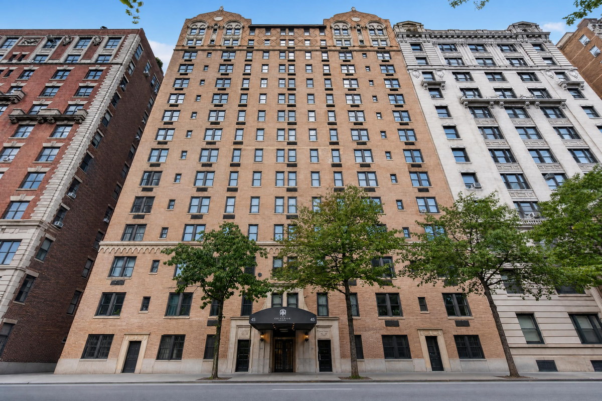 45 West 81st Street facade — The Excelsior